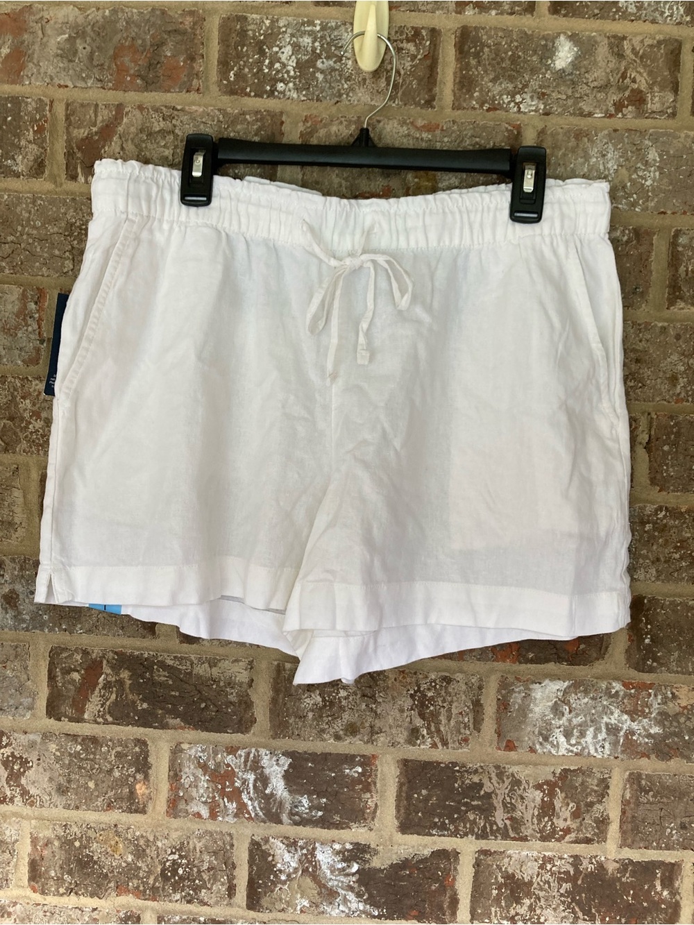 Women’s Gap Size L Draw String Linen Blend Shorts
